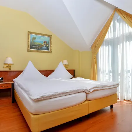 Отель Zehnthof Кохем